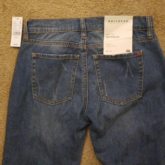 Bullhead Denim Jeans - Picture 6 of 8